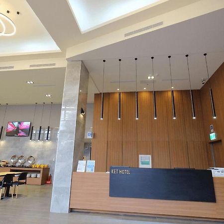 Ket Hotel Юли Екстериор снимка
